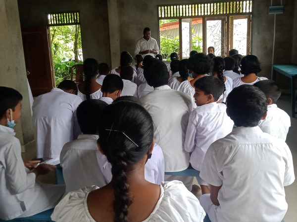 A drug prevention program for students of Homagama Mullegama Sri Sucharithodaya Dhamma School.